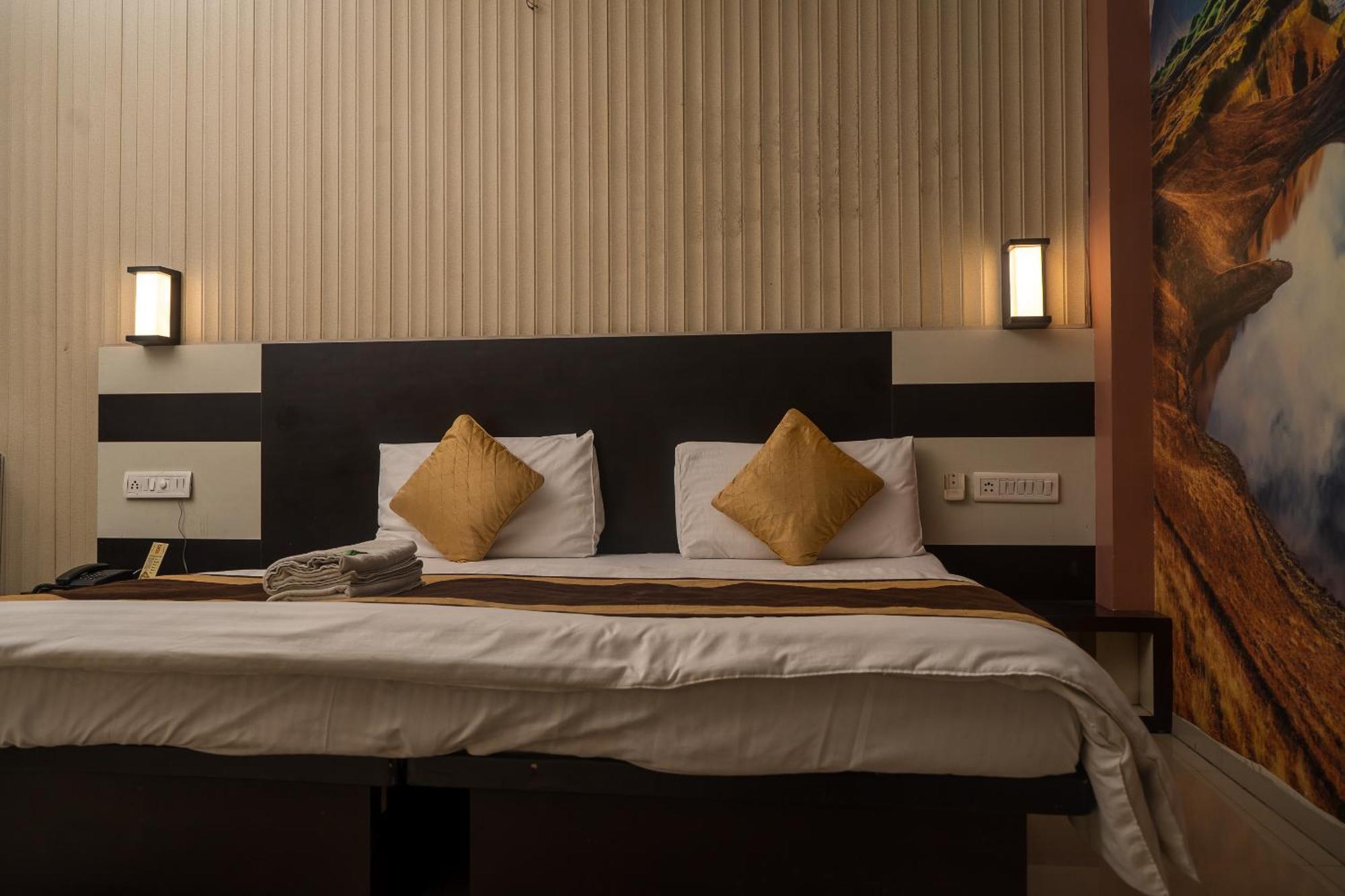 Hotel Ruby Джайпур Екстериор снимка