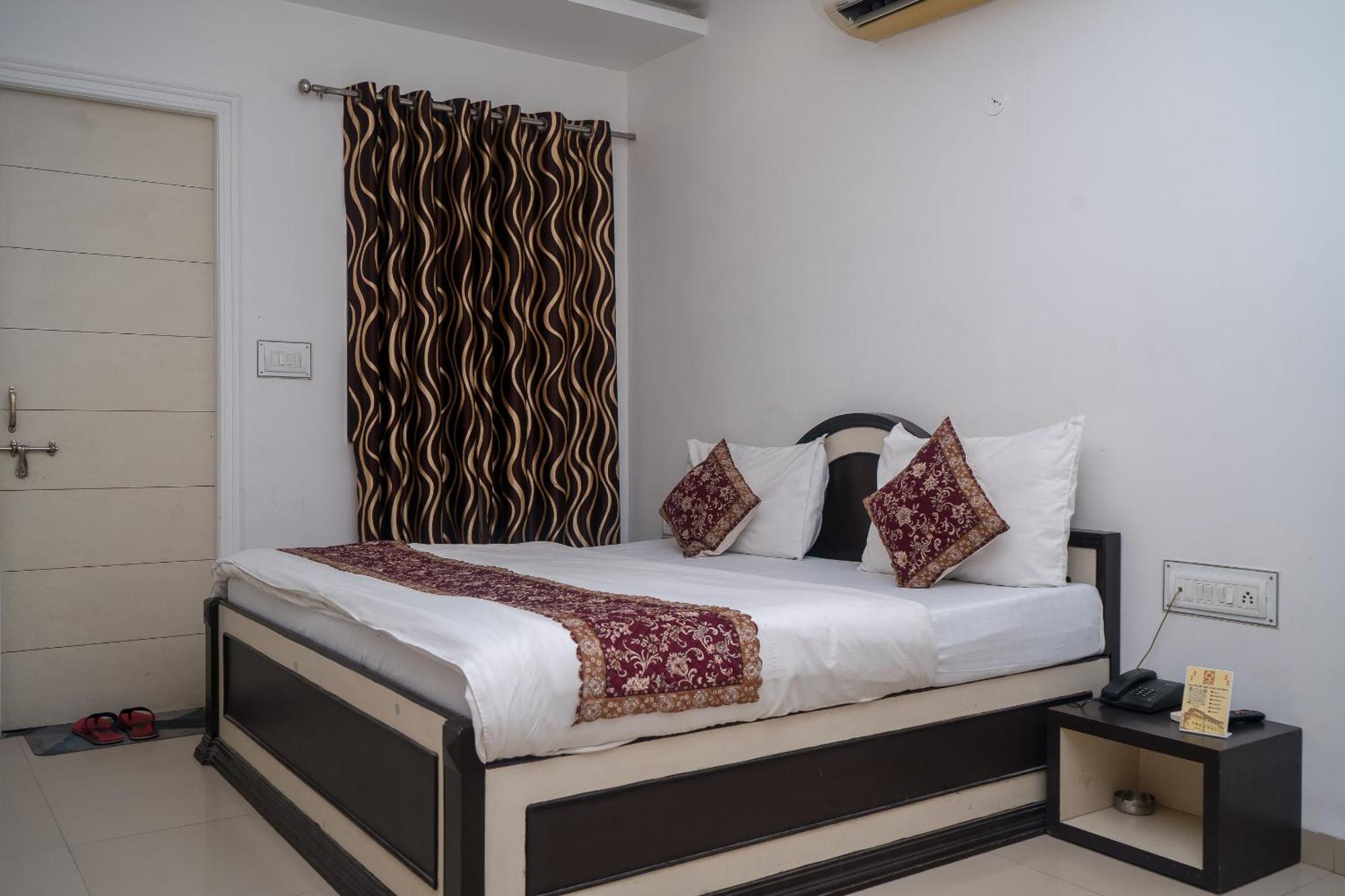 Hotel Ruby Джайпур Екстериор снимка