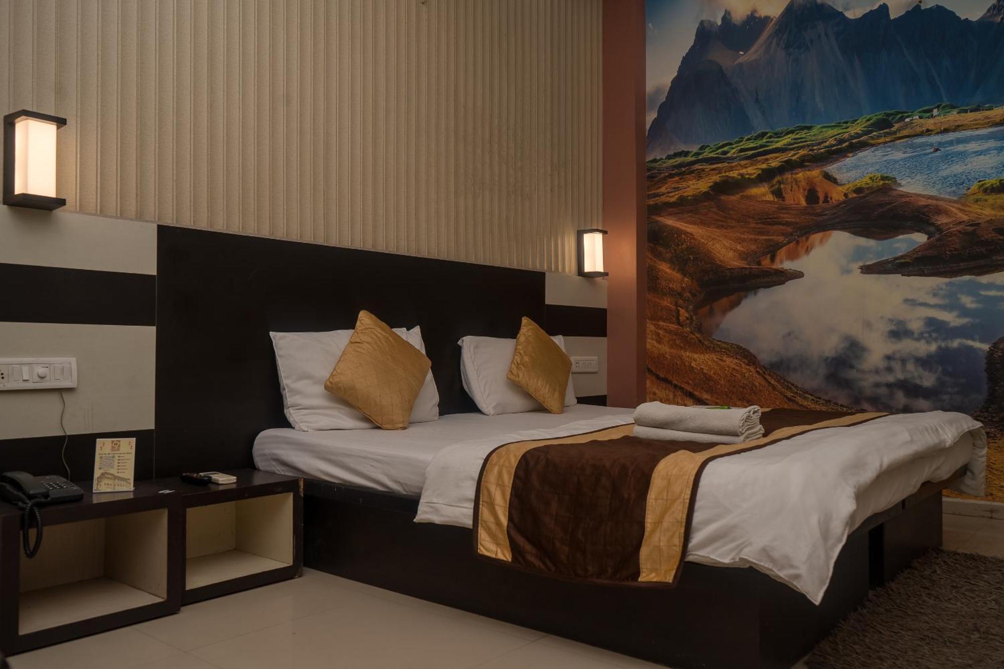 Hotel Ruby Джайпур Екстериор снимка