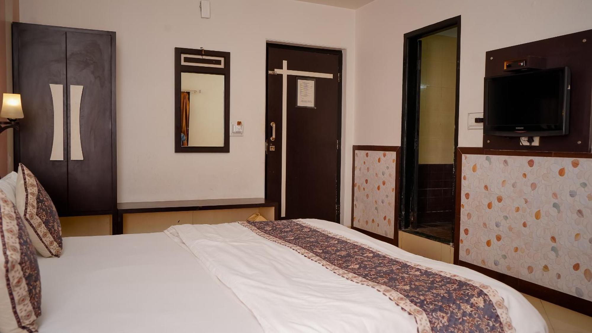 Hotel Ruby Джайпур Екстериор снимка