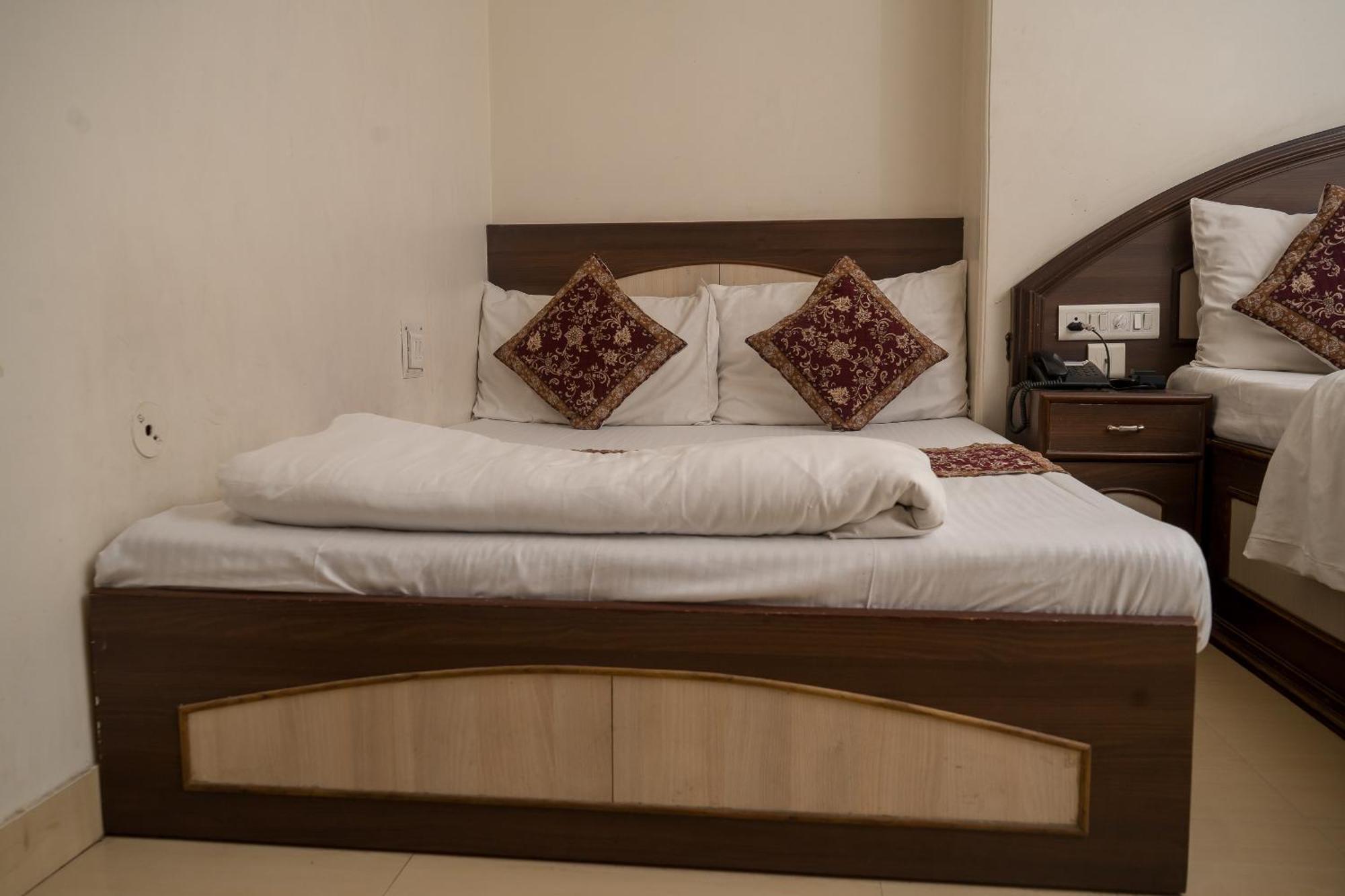 Hotel Ruby Джайпур Екстериор снимка