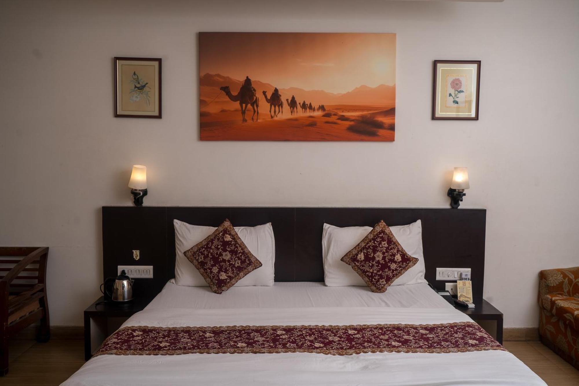 Hotel Ruby Джайпур Екстериор снимка