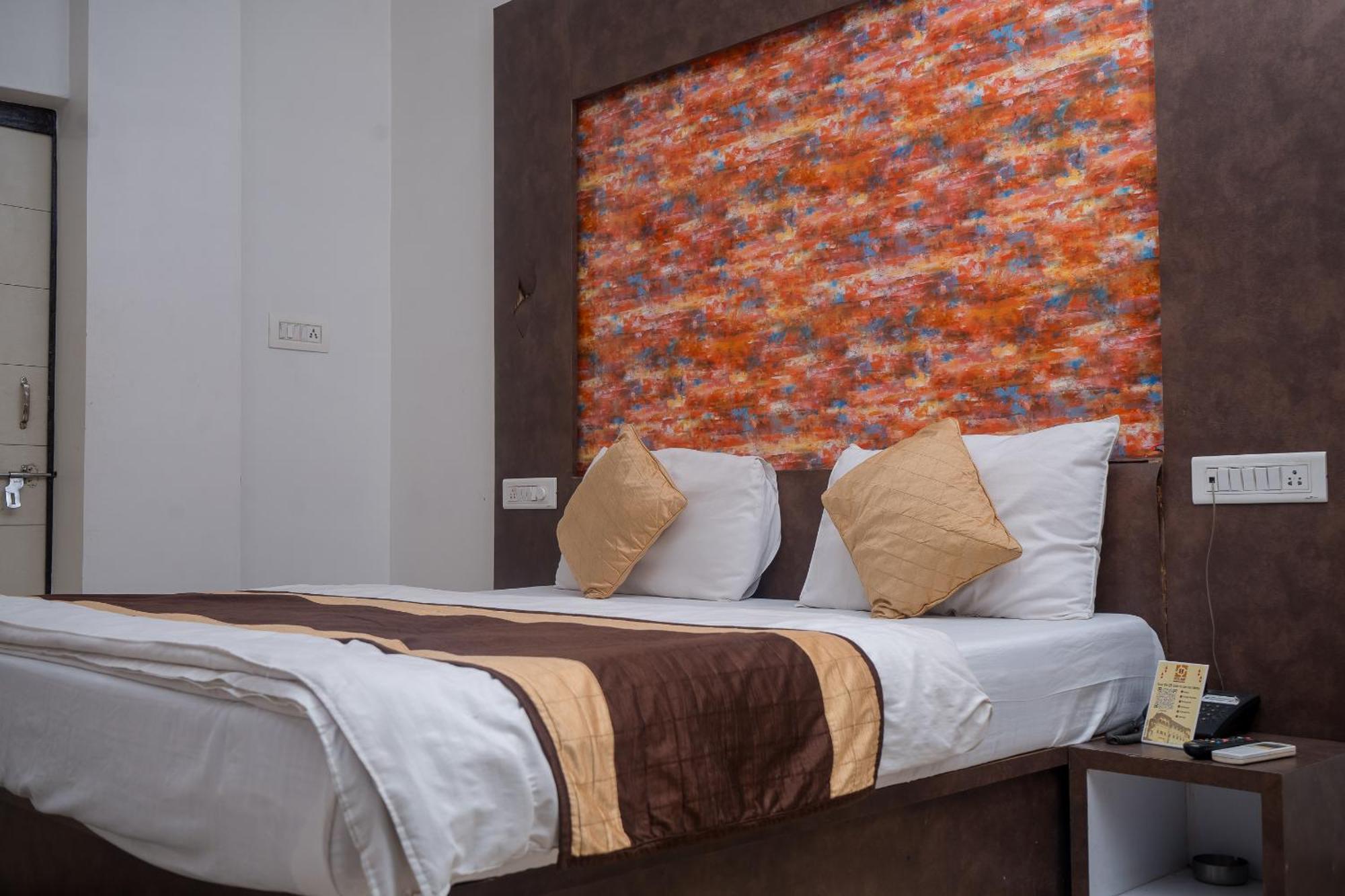 Hotel Ruby Джайпур Екстериор снимка